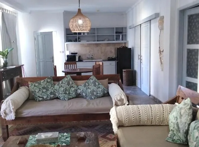 Bali Court &