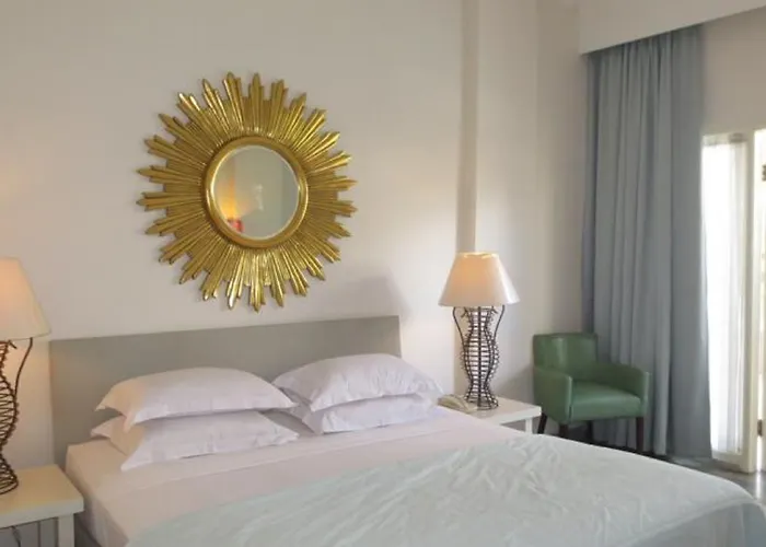 Bali Court & Legian (Bali)