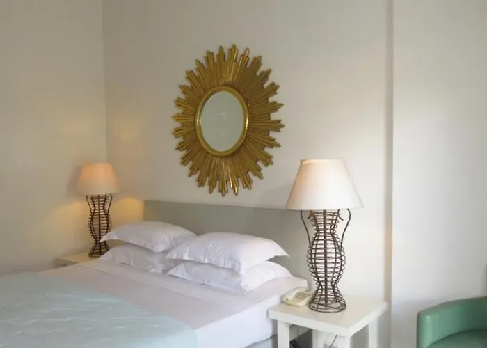 Bali Court & Hotel Legian (Bali)