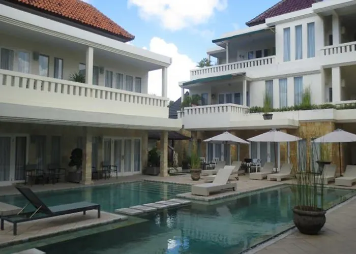Bali Court & Hotel Legian (Bali)