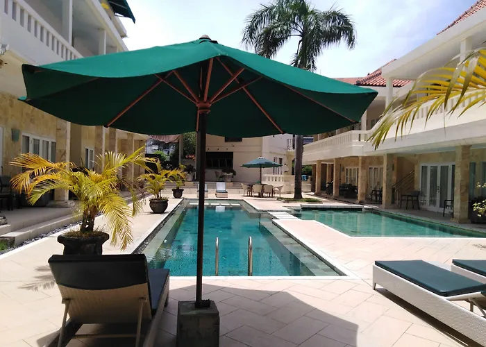 Bali Court & Hotel Legian (Bali)