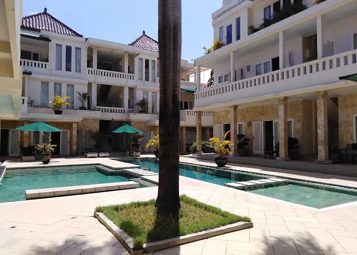 Bali Court & 3* Legian (Bali)