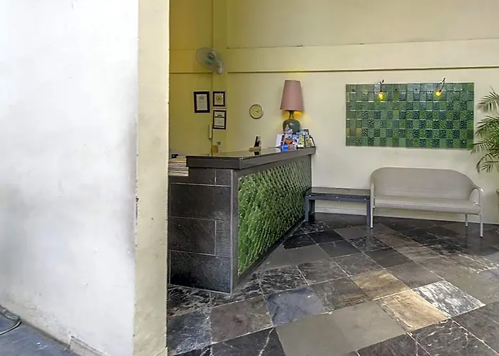 Bali Court & Hotel 3*
