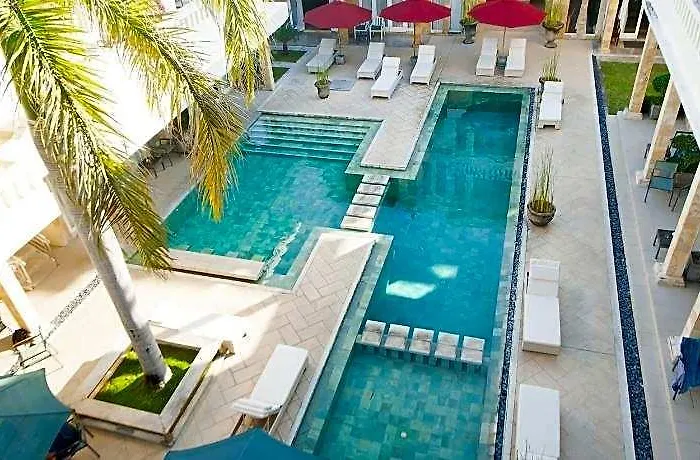 Hotel Bali Court & Legian (Bali)