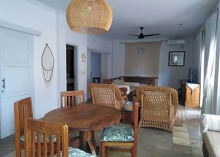 Bali Court & 3* Legian (Bali)